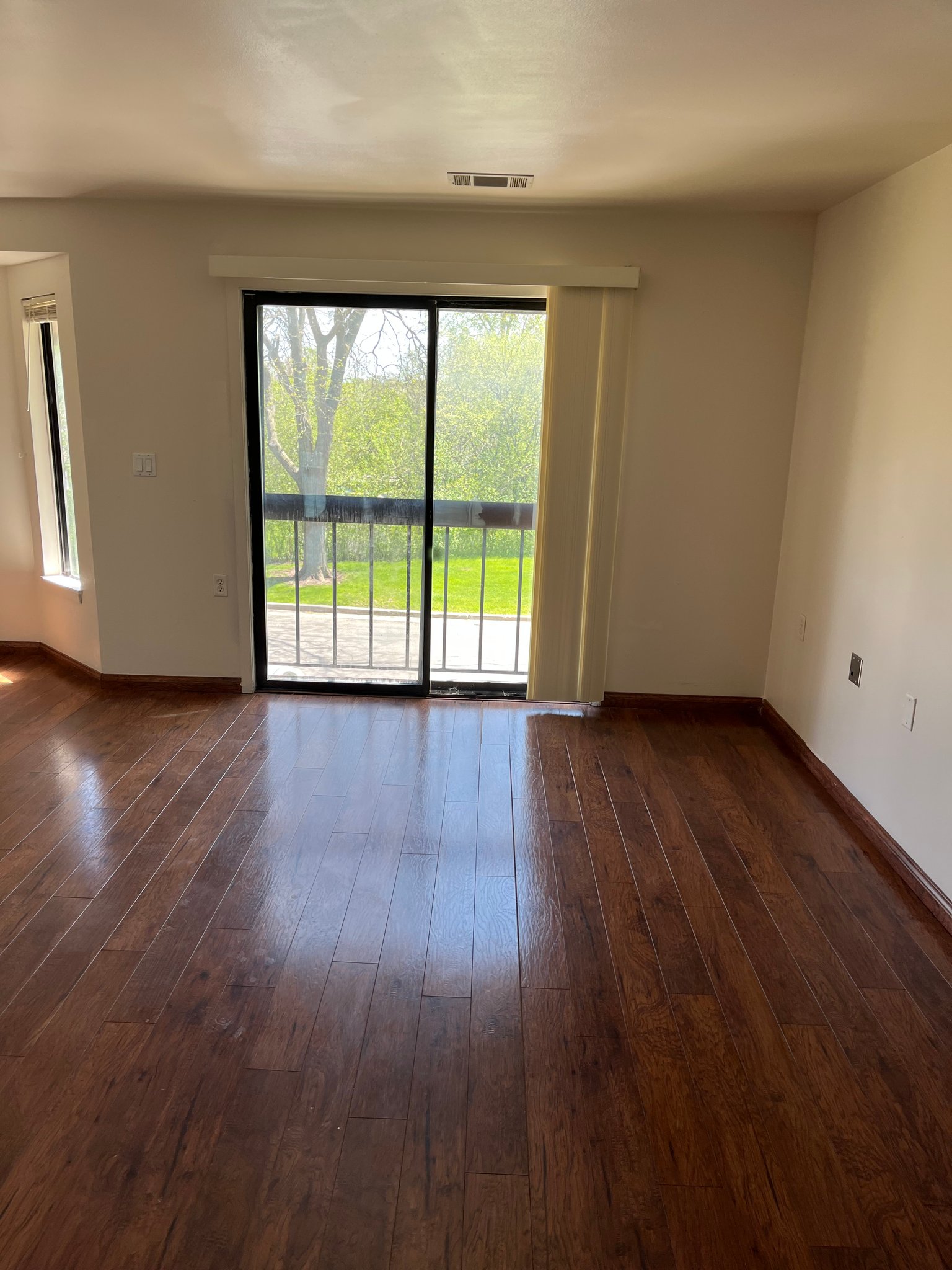 Milwaukee Condo: 9082 N Park Plaza Ct
