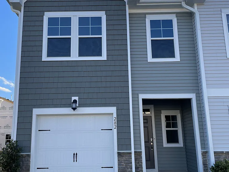 Smithfield Townhome: 171 N Copper Fox Ln