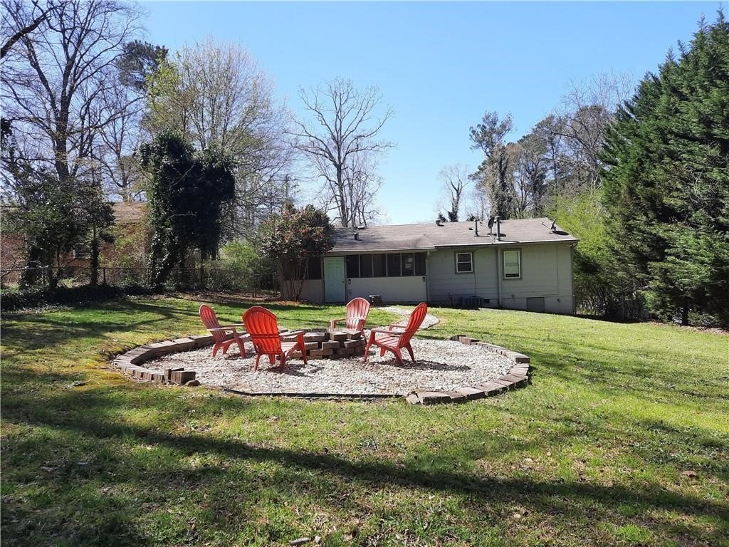 marietta House: 1937 Casey drive