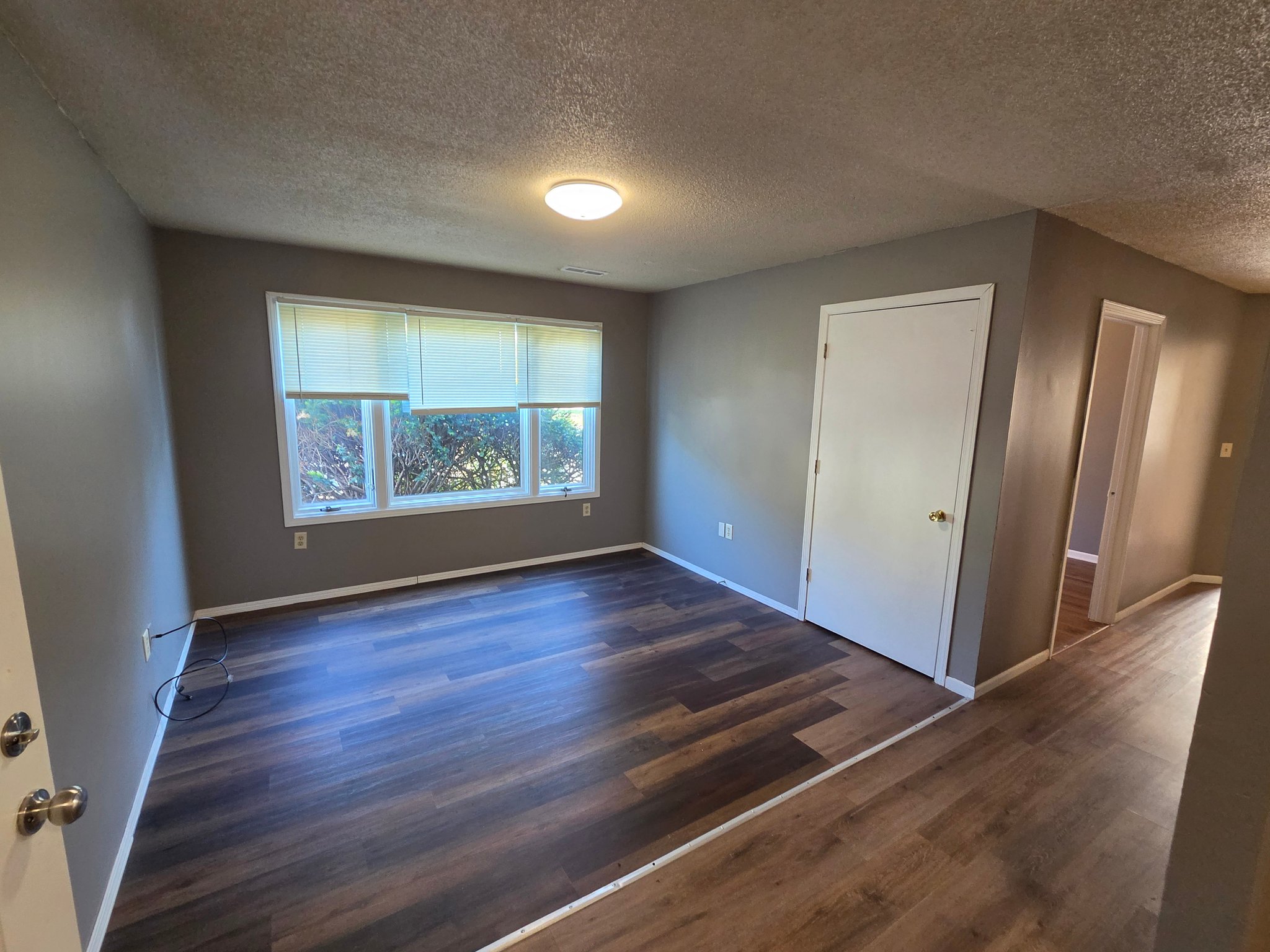 Council Bluffs Apartment: 3207 12th Ave