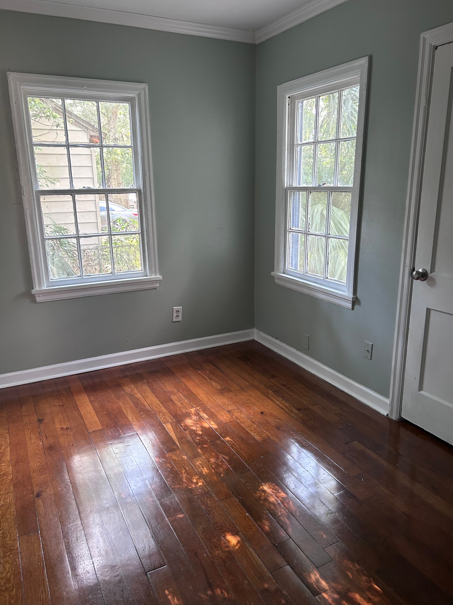 Mobile House: 3060 Emogene St