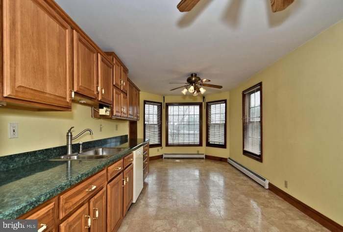 Royersford Apartment: 153 2nd Ave