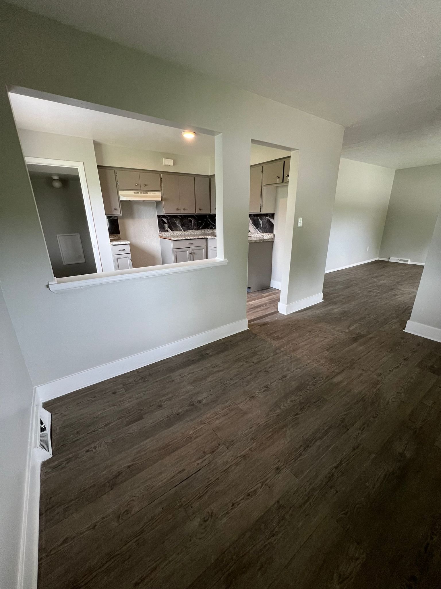 Cleveland House: 4729 E 173rd St