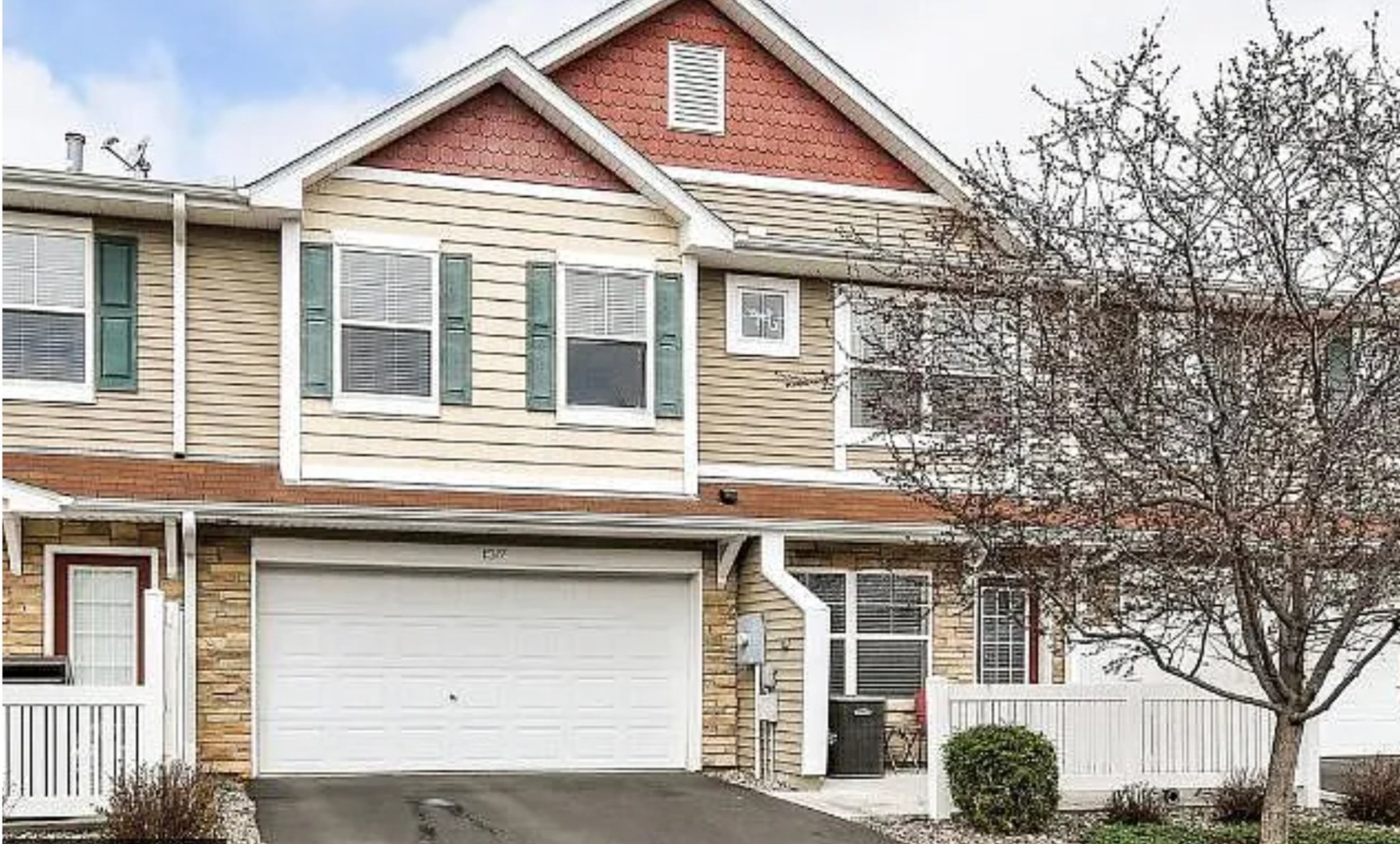 Plymouth Townhome: 15377 60th Avenue N