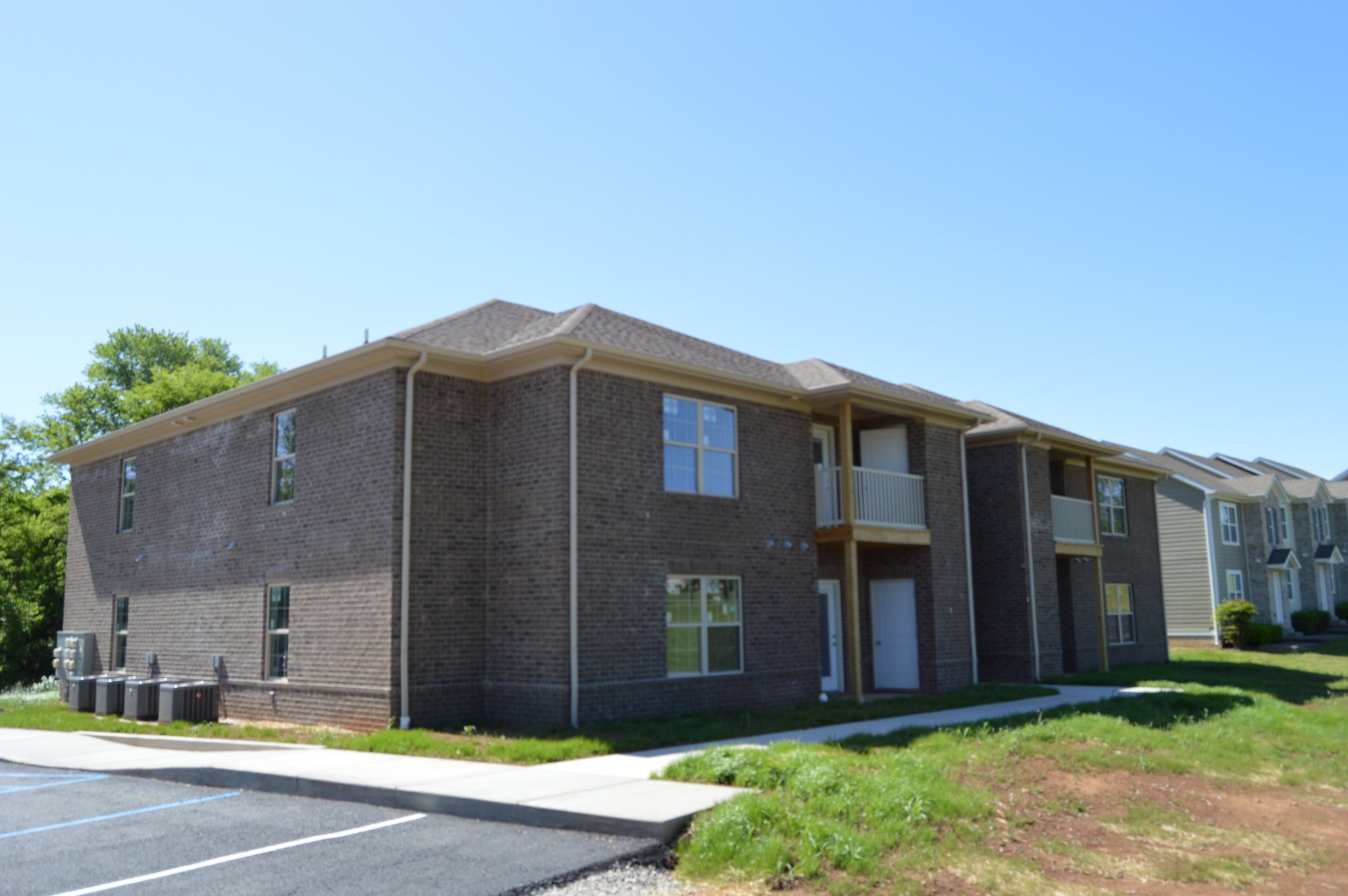 Bowling Green Multiplex: 101 McFadin Station St,