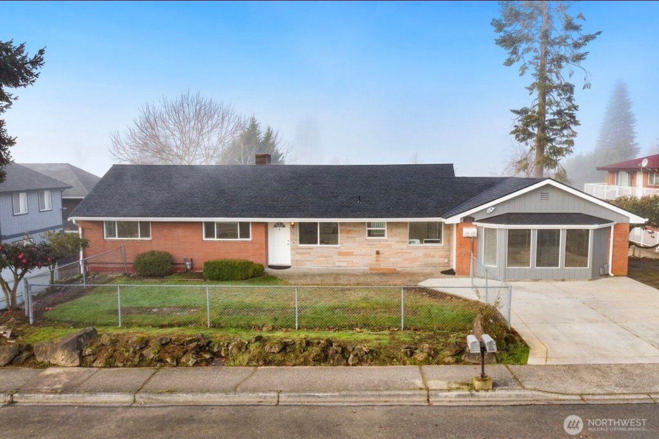 Renton Multiplex: 1301 Edmonds Ave NE