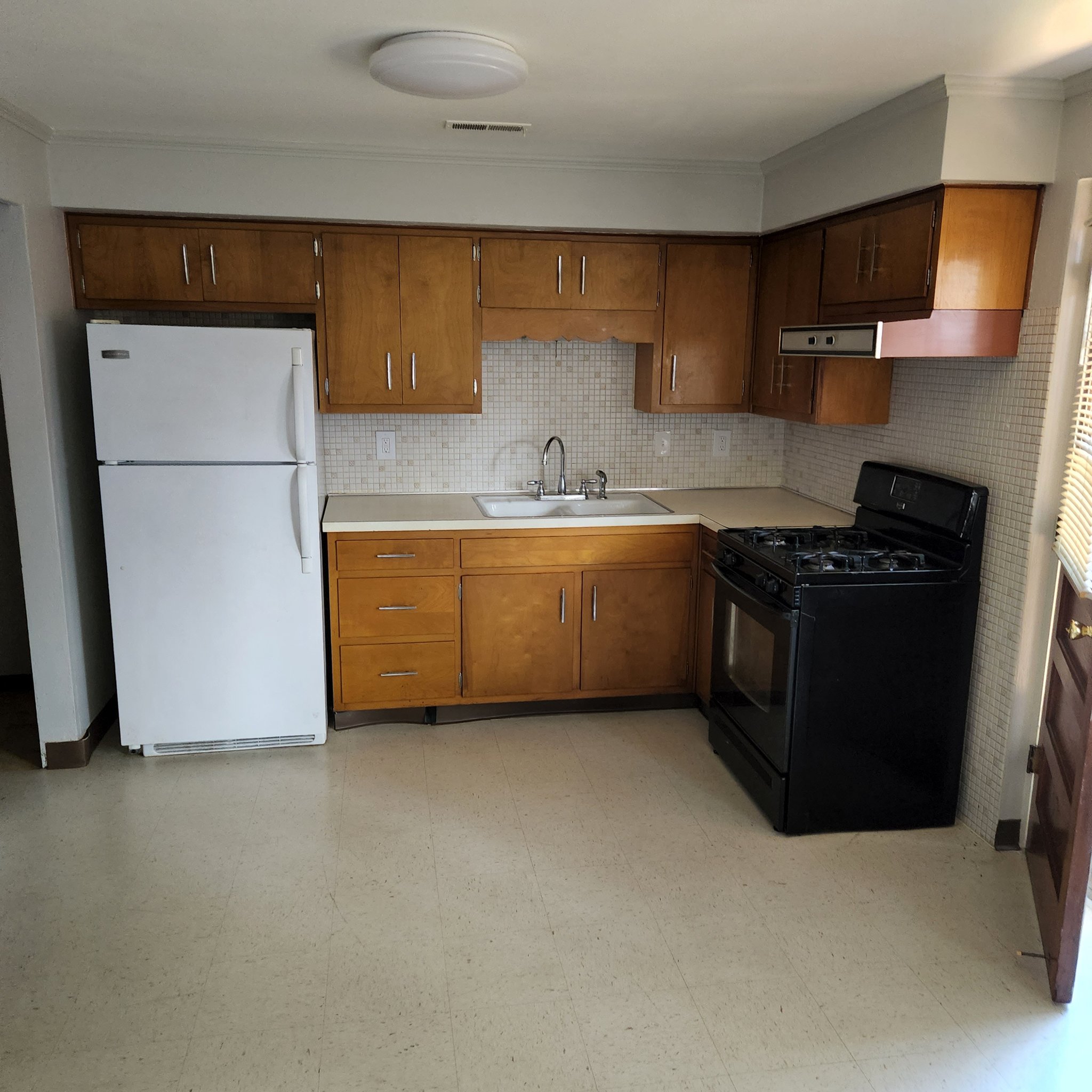 Belleville Apartment: 4501 ammel apt 7