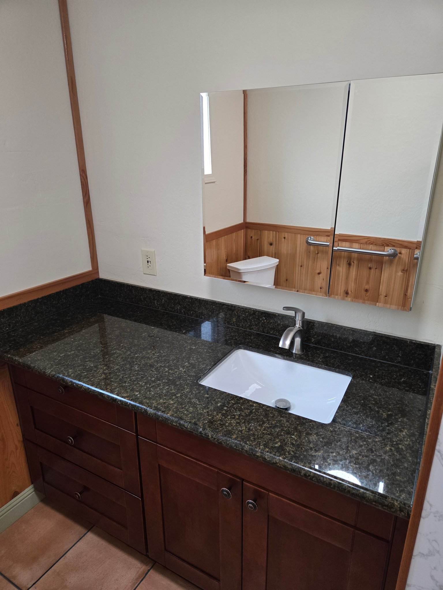 Santa Rosa Apartment: 1206 Morgan st.