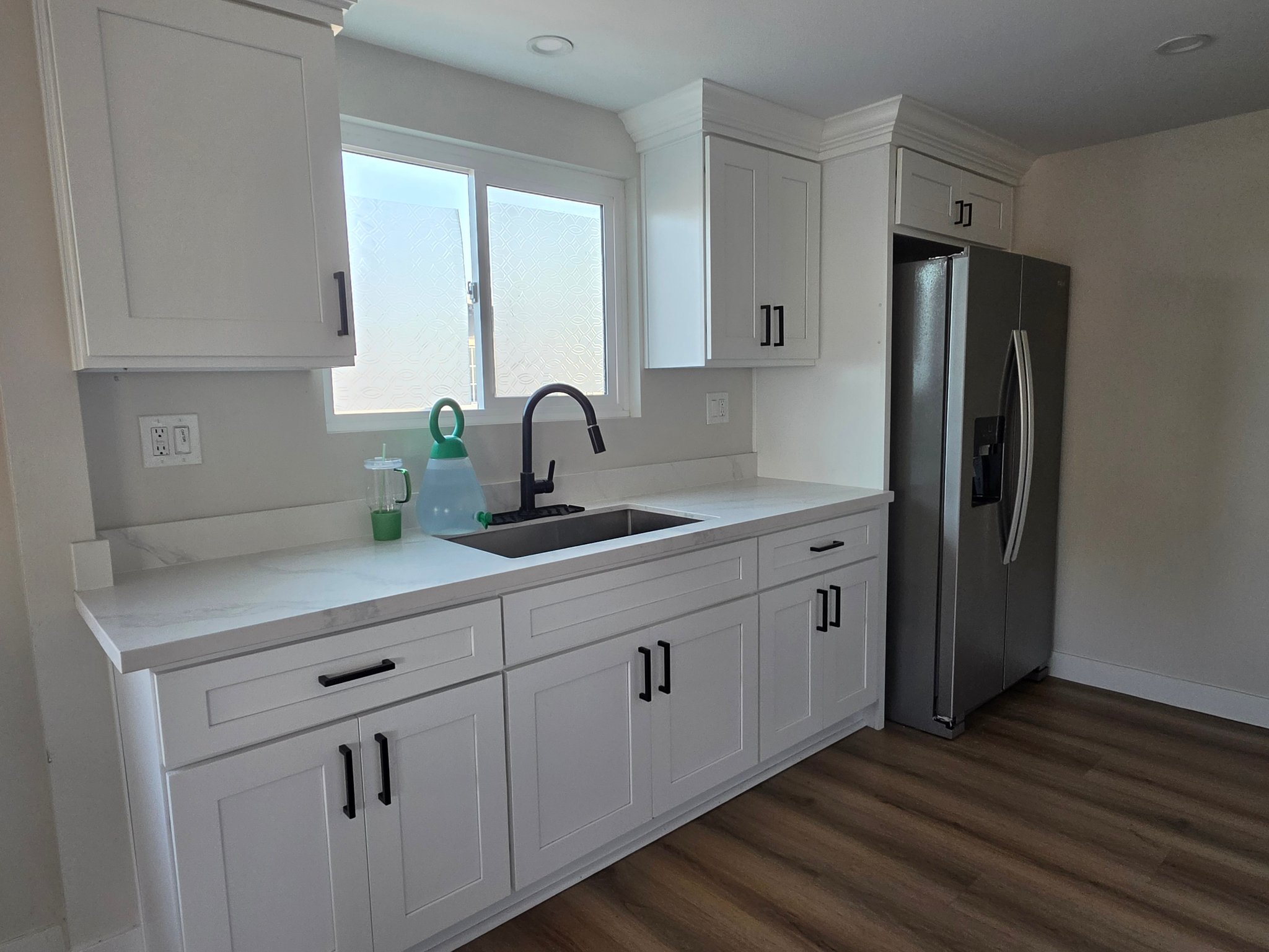 Riverside House: 6841 Weaver St, Riverside