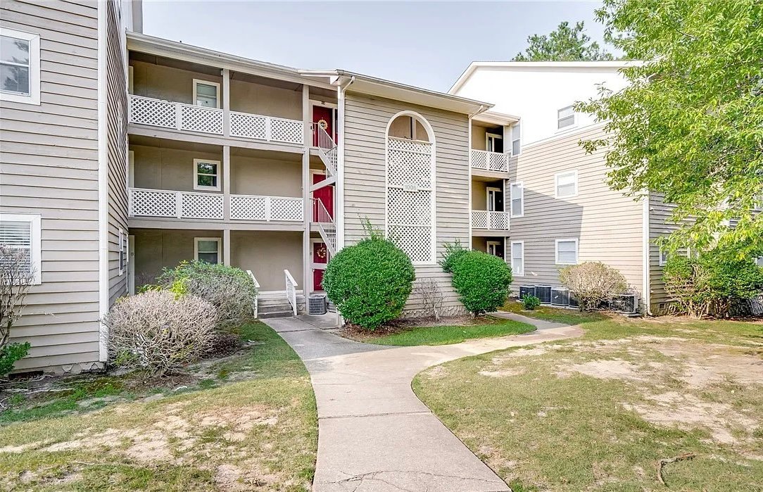 Fayetteville Condo: 1006 Brookhollow Dr