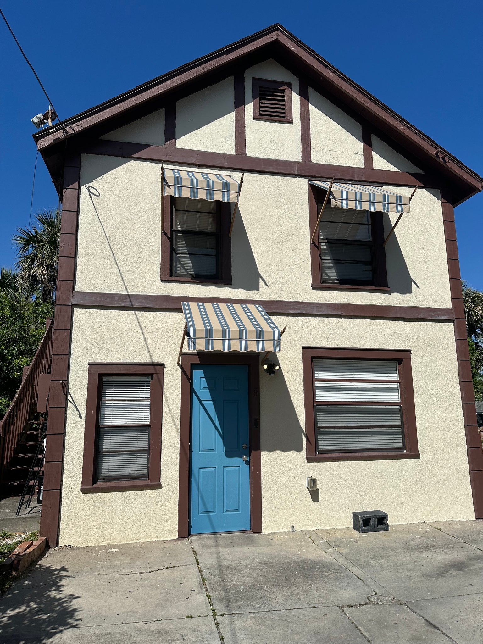 Daytona Beach Condo: 919 N Grandview Avenue