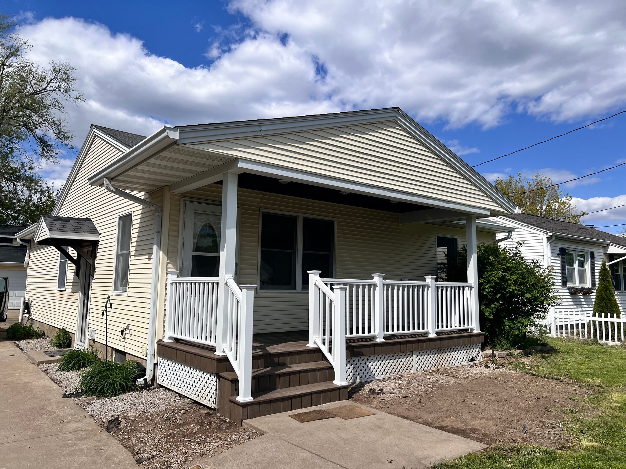 Peoria House: 2925 W Kenwood Ave