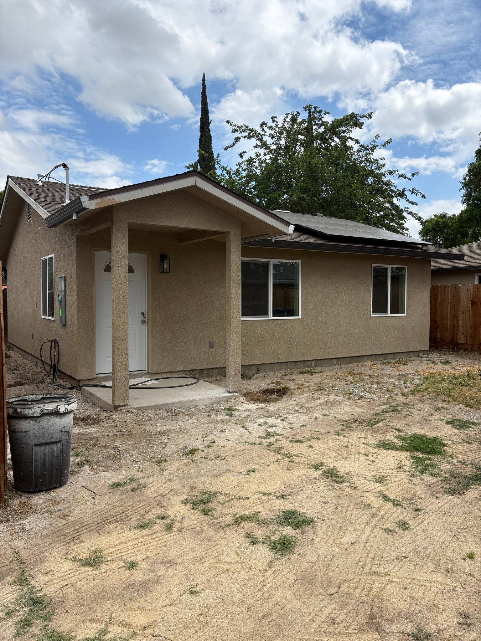 Los Banos House: 920 1/2 Adams Ave
