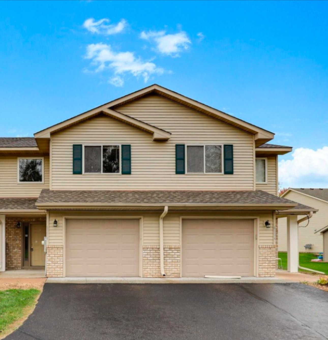 Oakdale Townhome: 6372 13th St N
