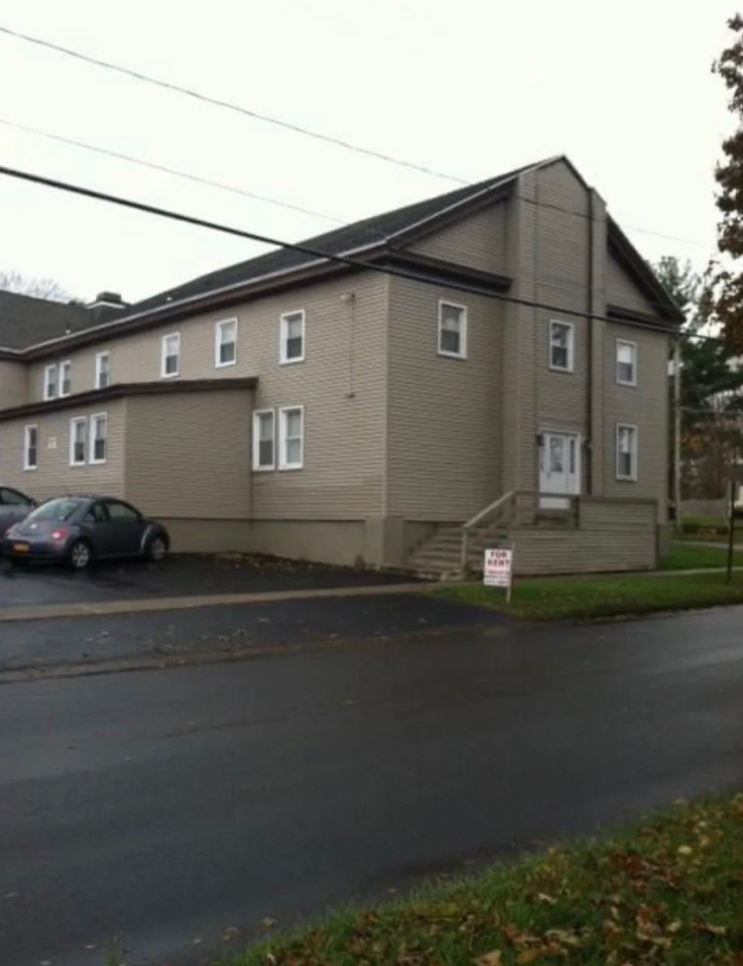 Baldwinsville Apartment: 49 Tappan St