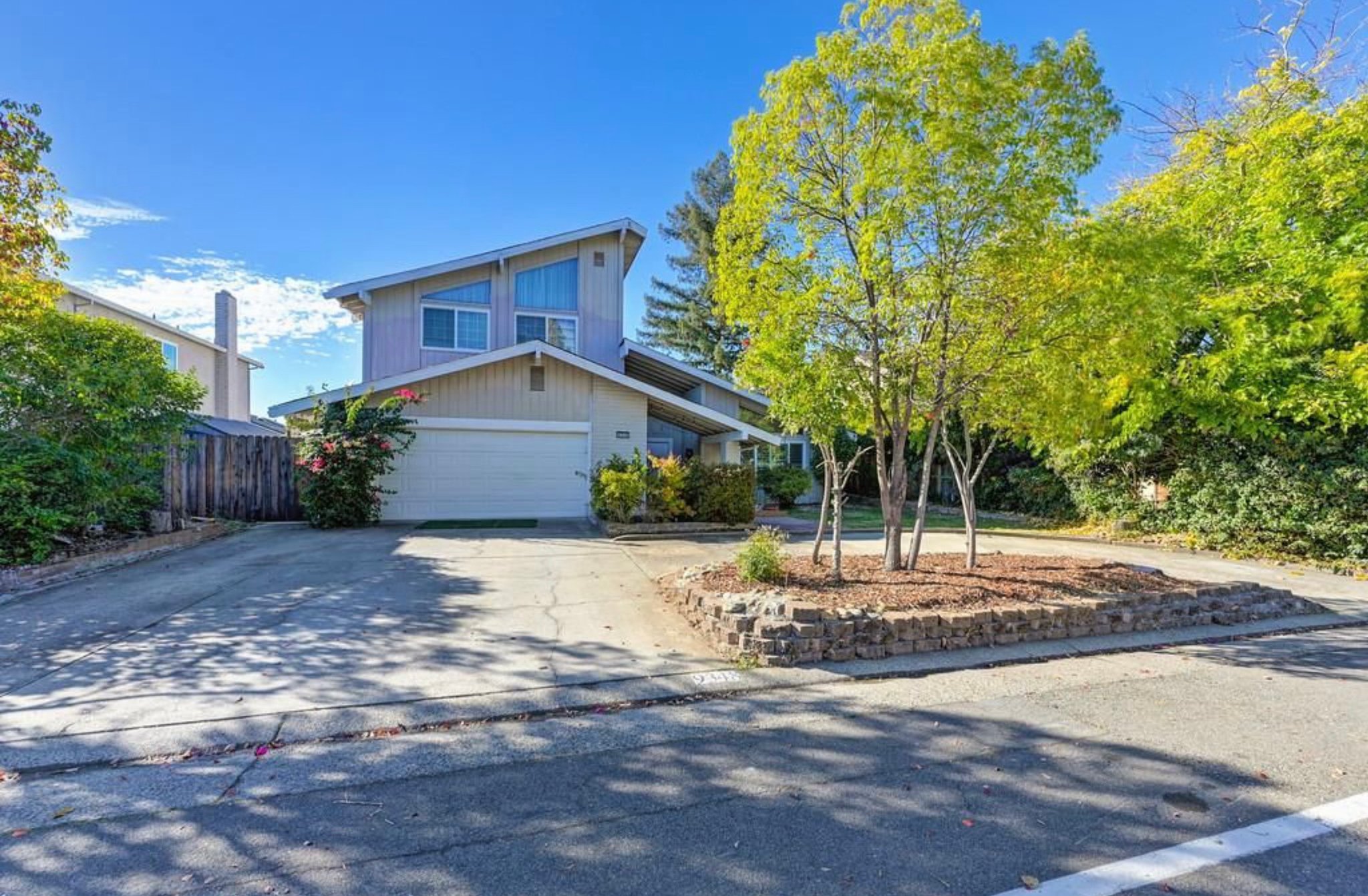 Orangevale House: 9348 Blue Oak Way