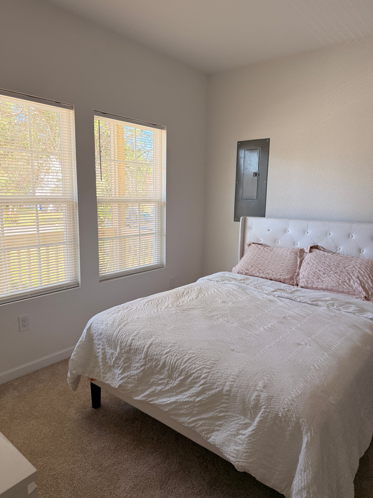 Portsmouth House: 1527 Highland Ave