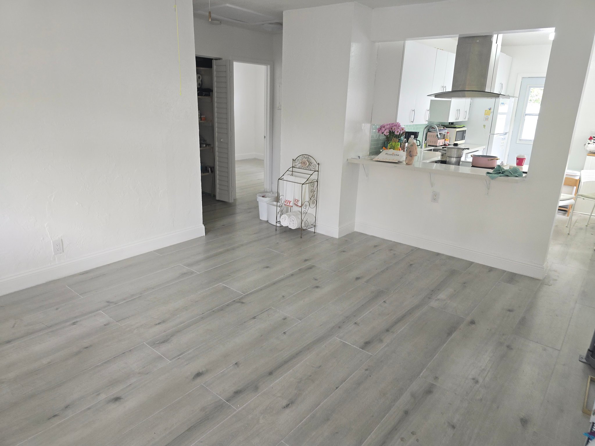 Dania Multiplex: 233 sw 15 st