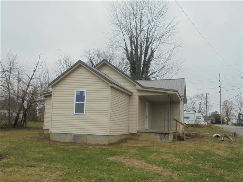 Austin House: 30 Kelly Dr