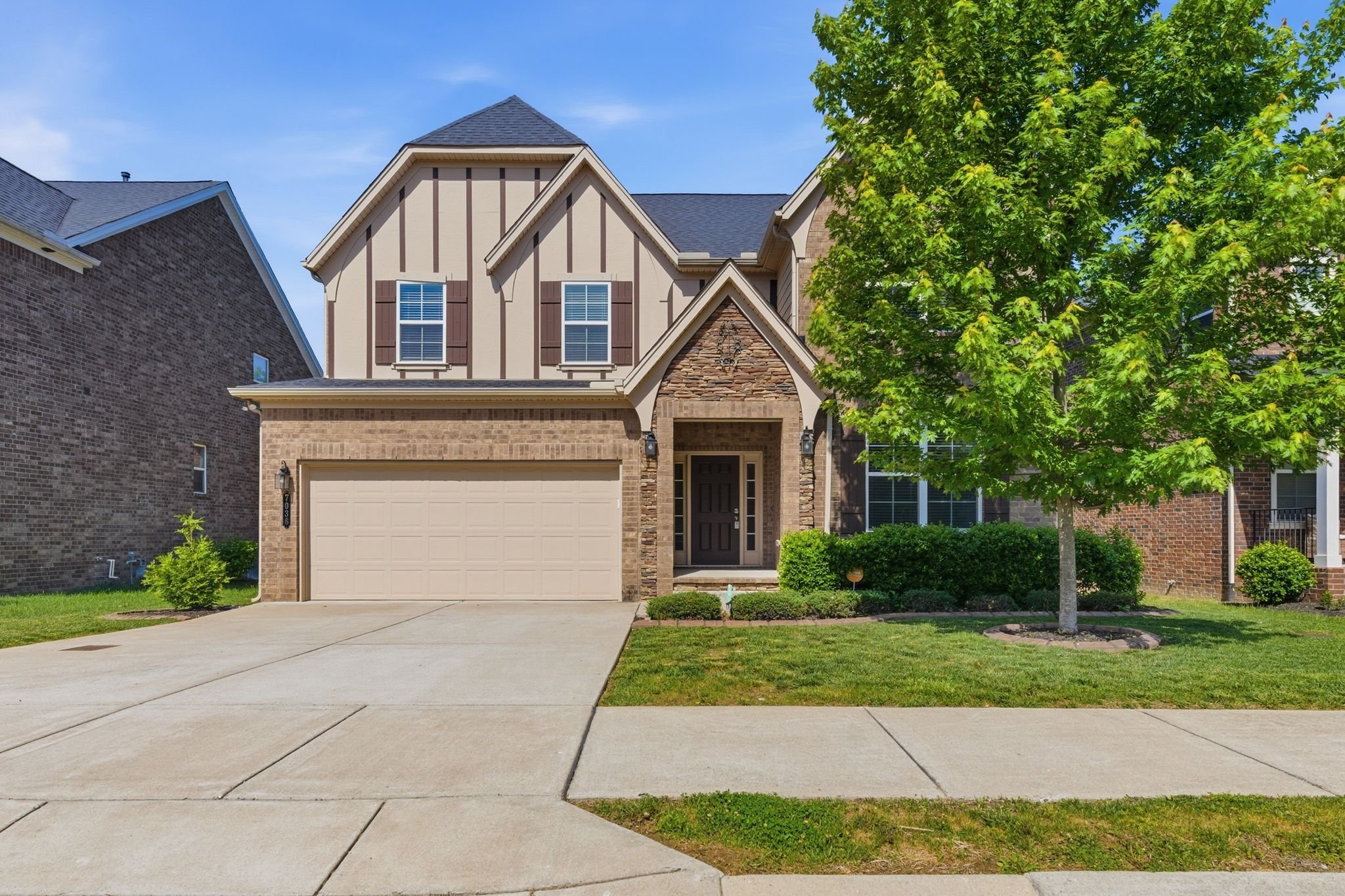 Mt Juliet House: 7036 Bennett Dr Mount Juliet, TN 37122