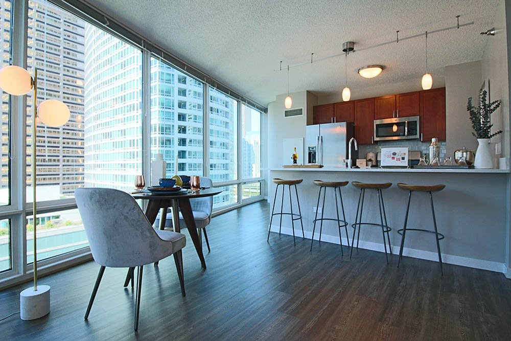 Chicago Condo: 359 East Ohio Street