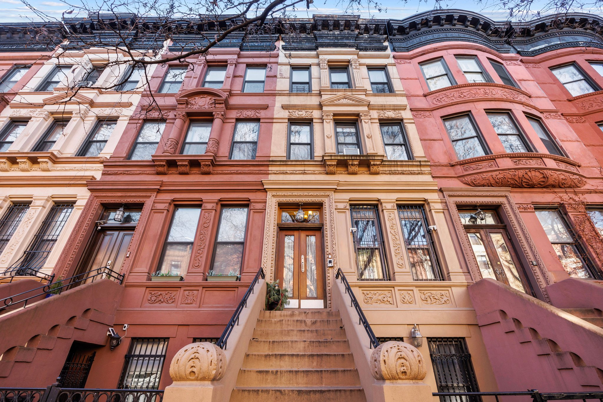 Manhattan - Harlem Multiplex: West 137 St
