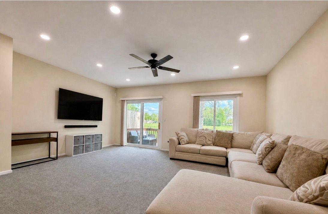 Flemington Townhome: 59 Saxonney Cir