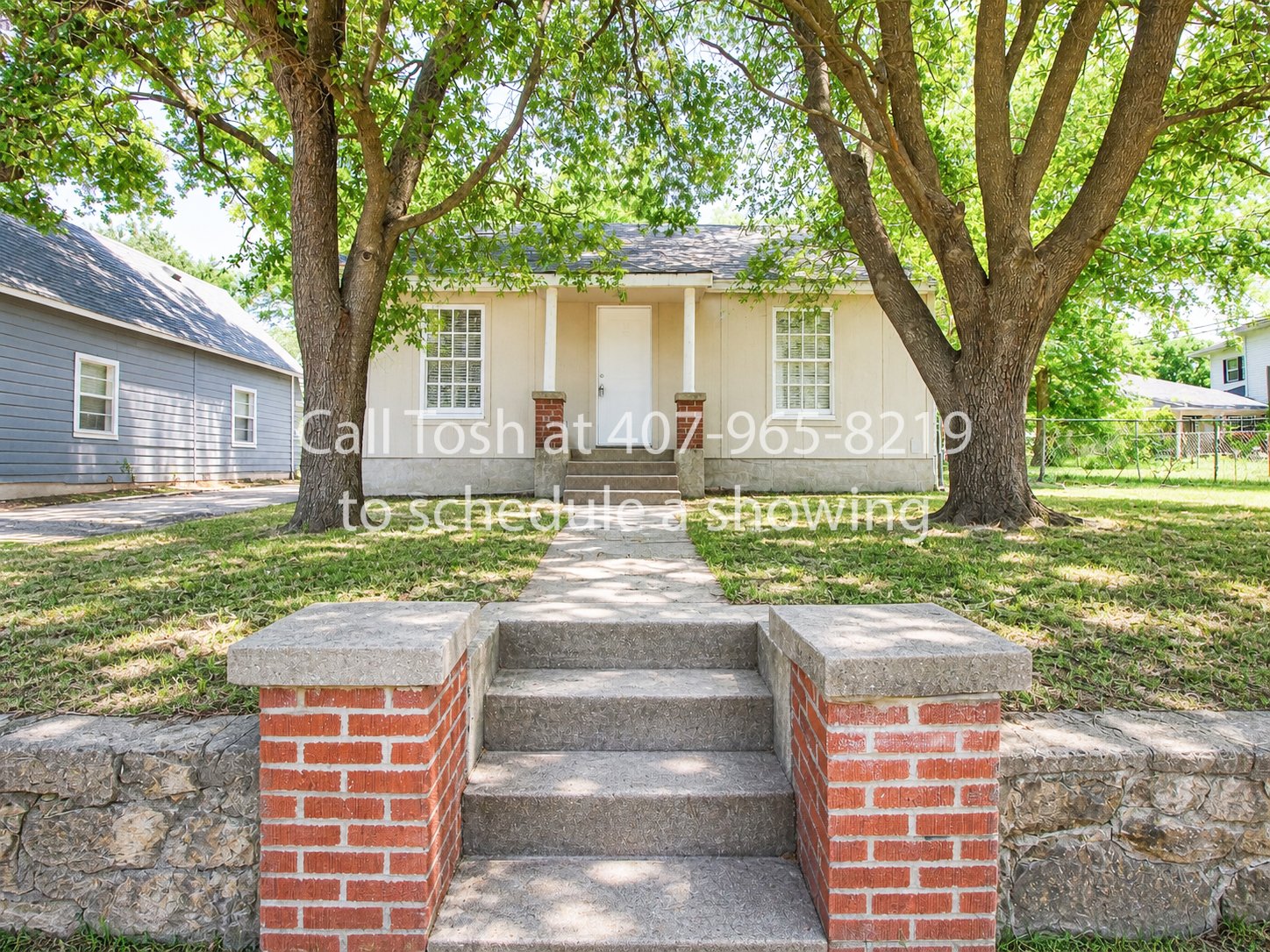 Denison House: 1110 S Houston St