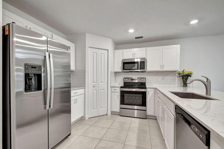 Lake Worth Townhome: 6851 Broadwater Lane