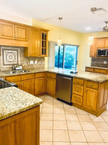 Boynton Beach Townhome: 4296 Grove Park Lane