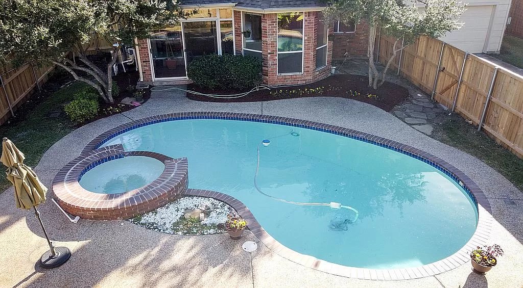 plano House: 3109 congress ave
