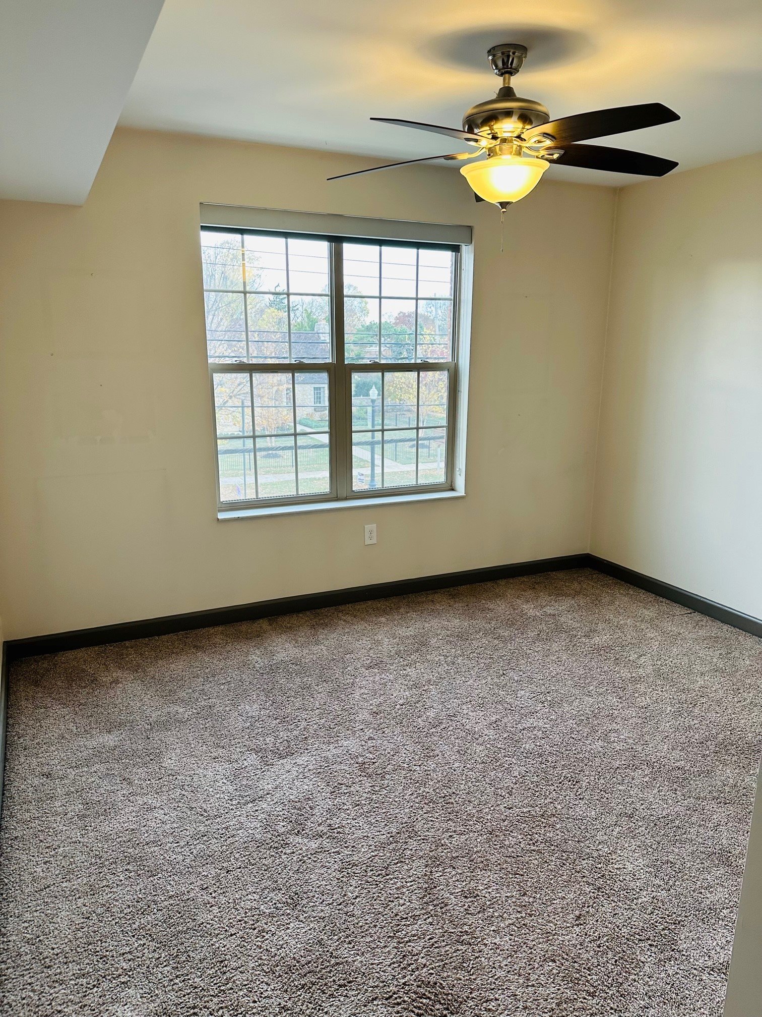 Columbus Apartment: 7 E Dominion Blvd