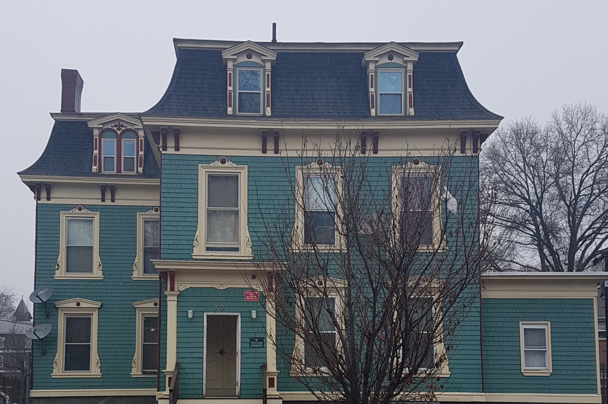 Worcester Apartment: 30 May St - Unit 2F