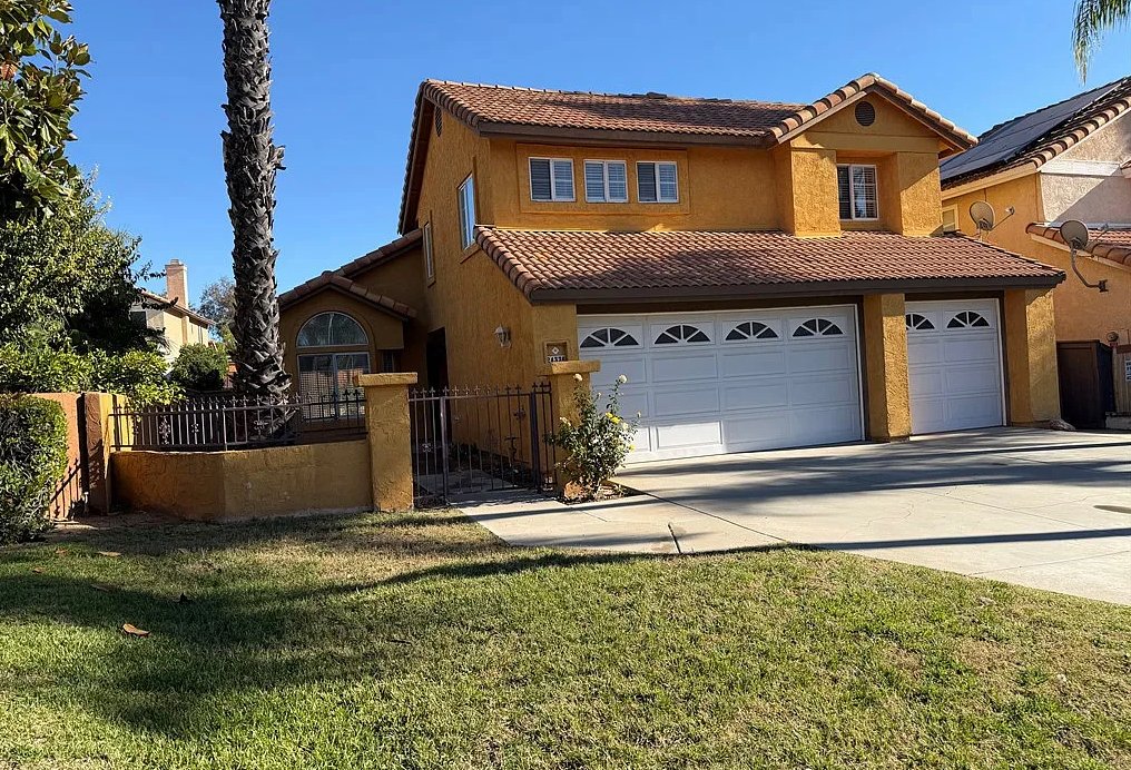 Murrieta House: 24336 Gitano Dr