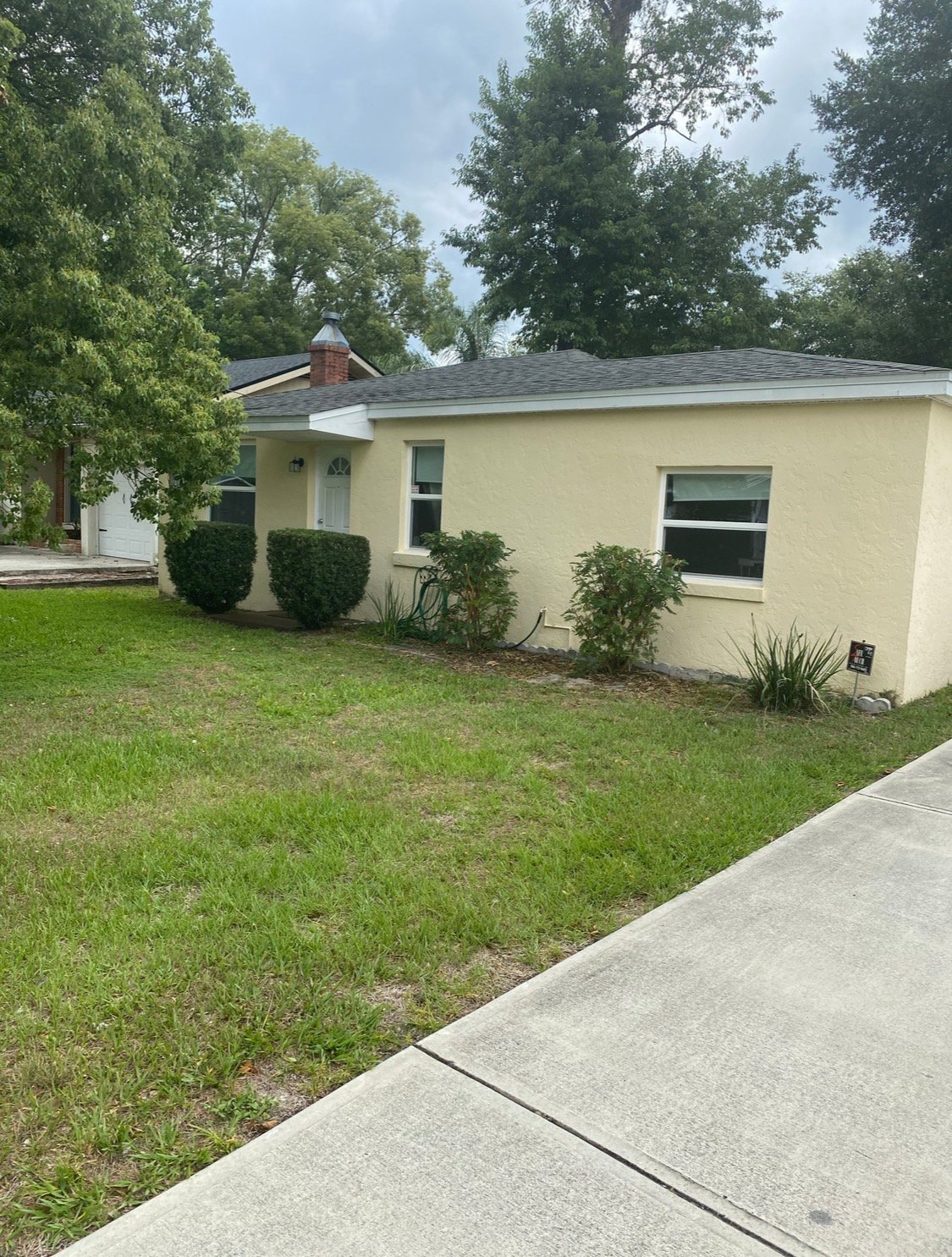 Deland House: 435 N Fairview Ave