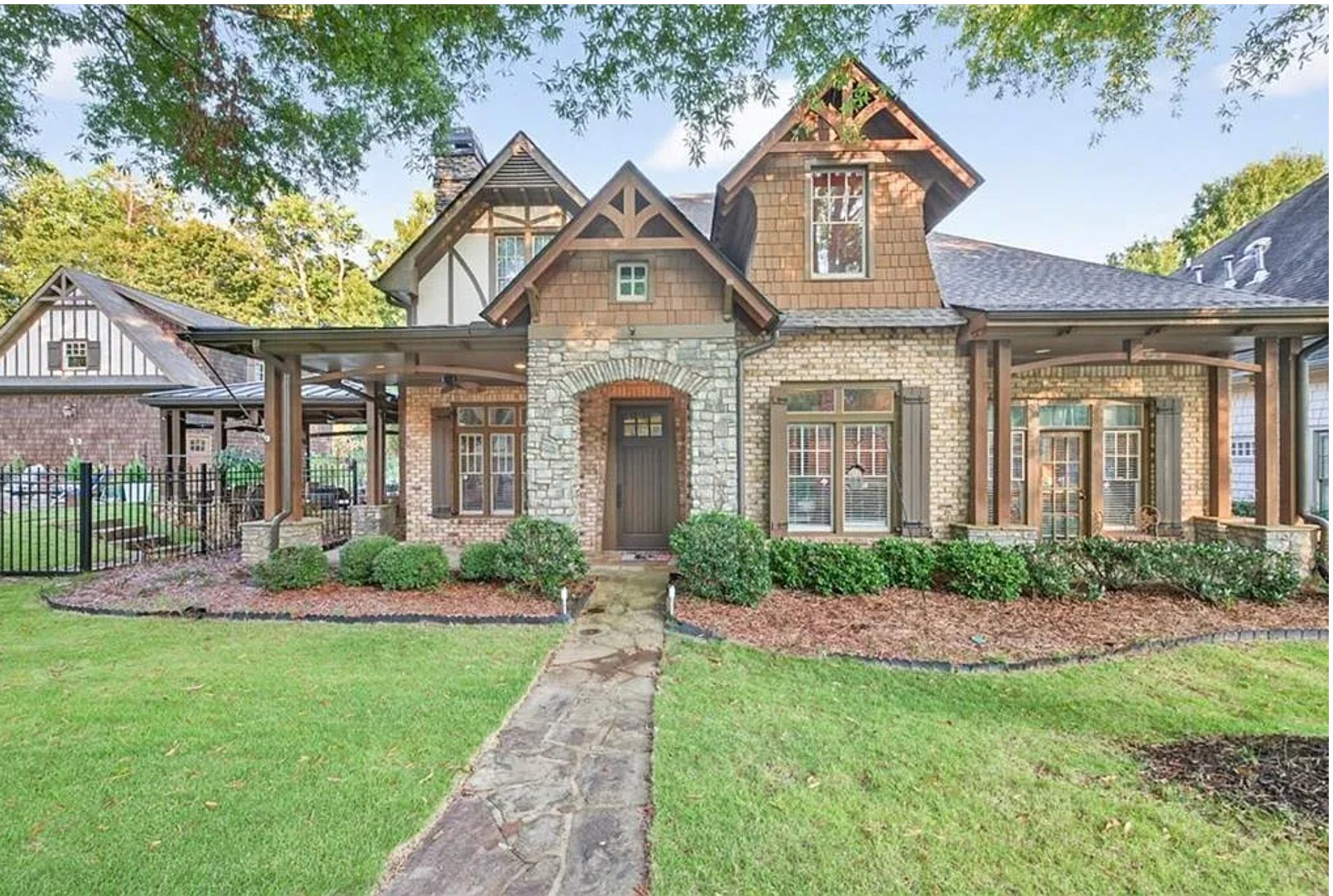 Gainesville House: 5829 Swinging Gate Rd
