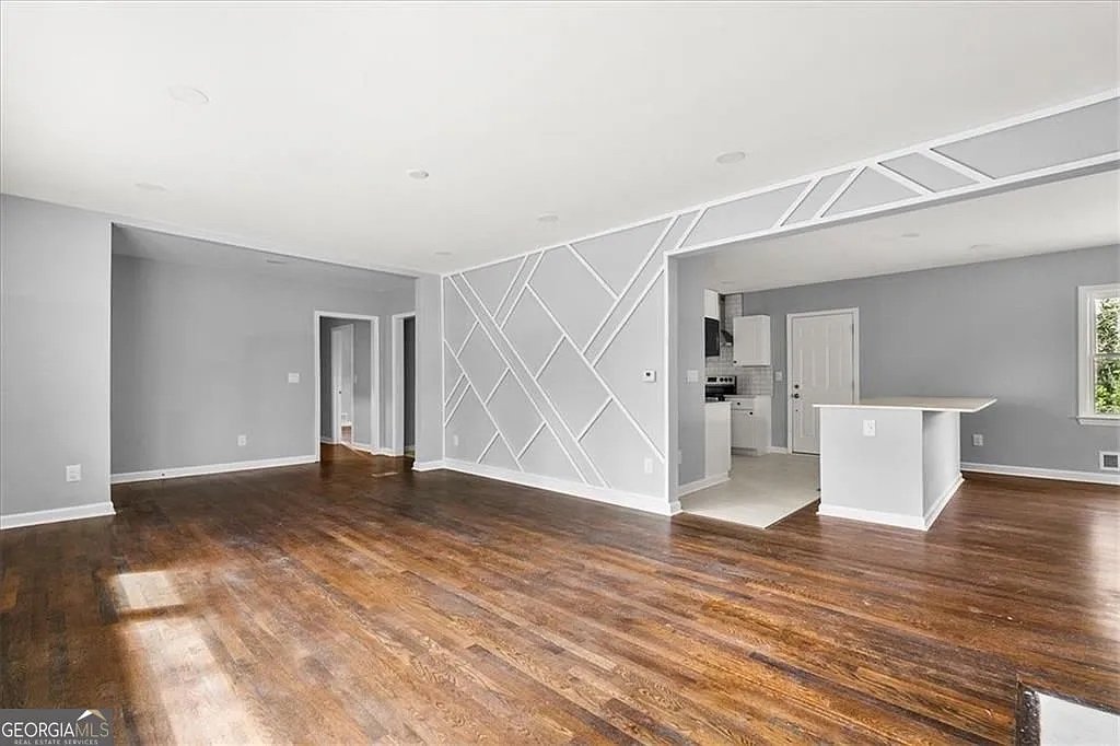 Atlanta House: 2763 Baker Ridge Dr NW
