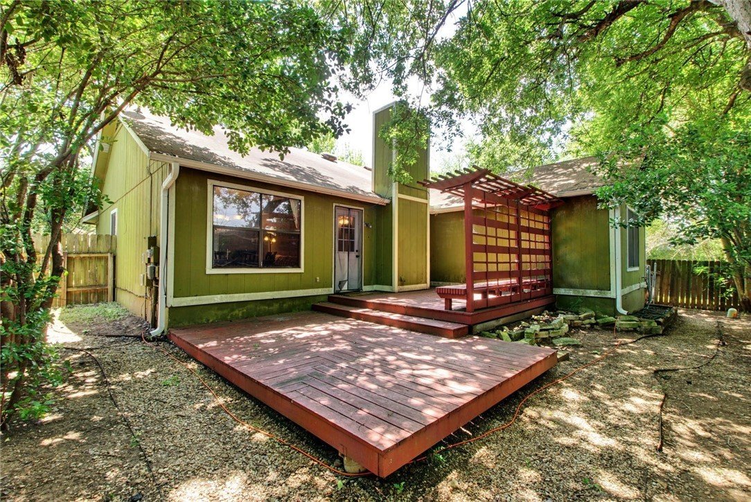 Austin House: 9904 Briar Ridge Dr