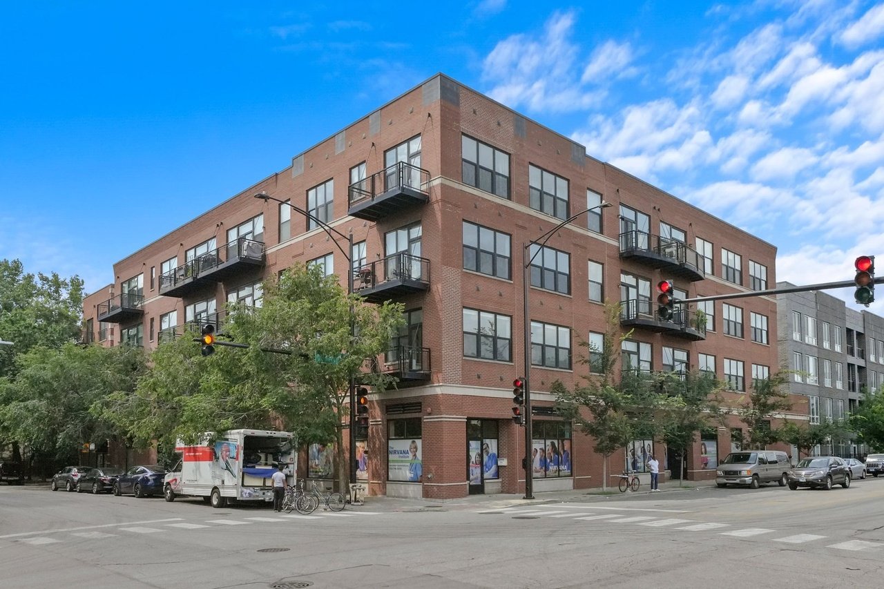 chicago Condo: 2 s leavitt st