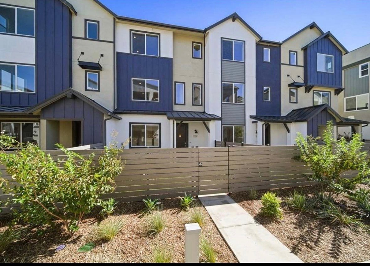 valencia Condo: 27319 Bear creek Lane