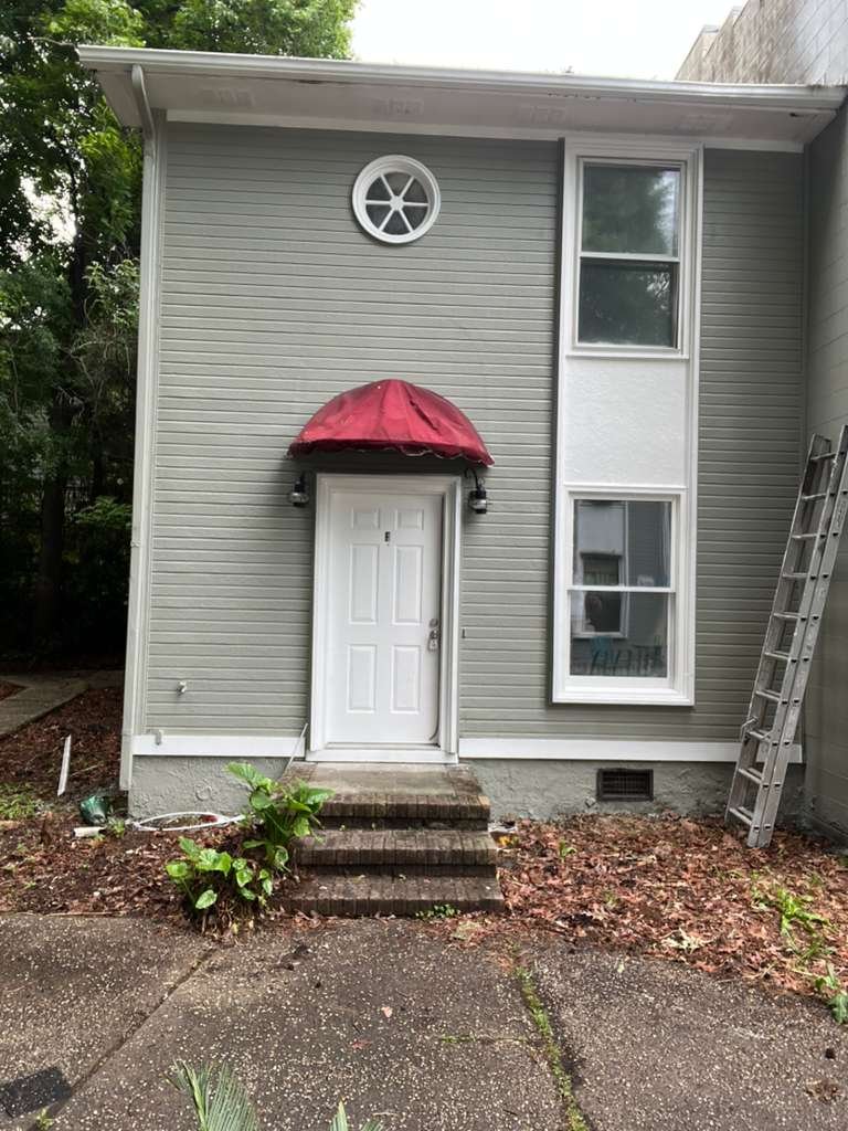 Myrtle Beach Townhome: 201 Cedar St