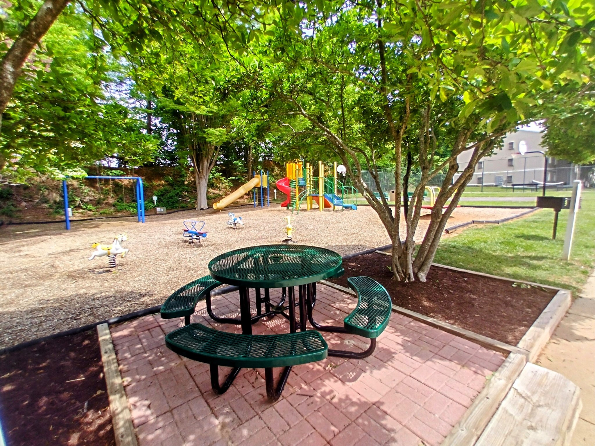 Lynchburg Apartment: 600 Reusens Road