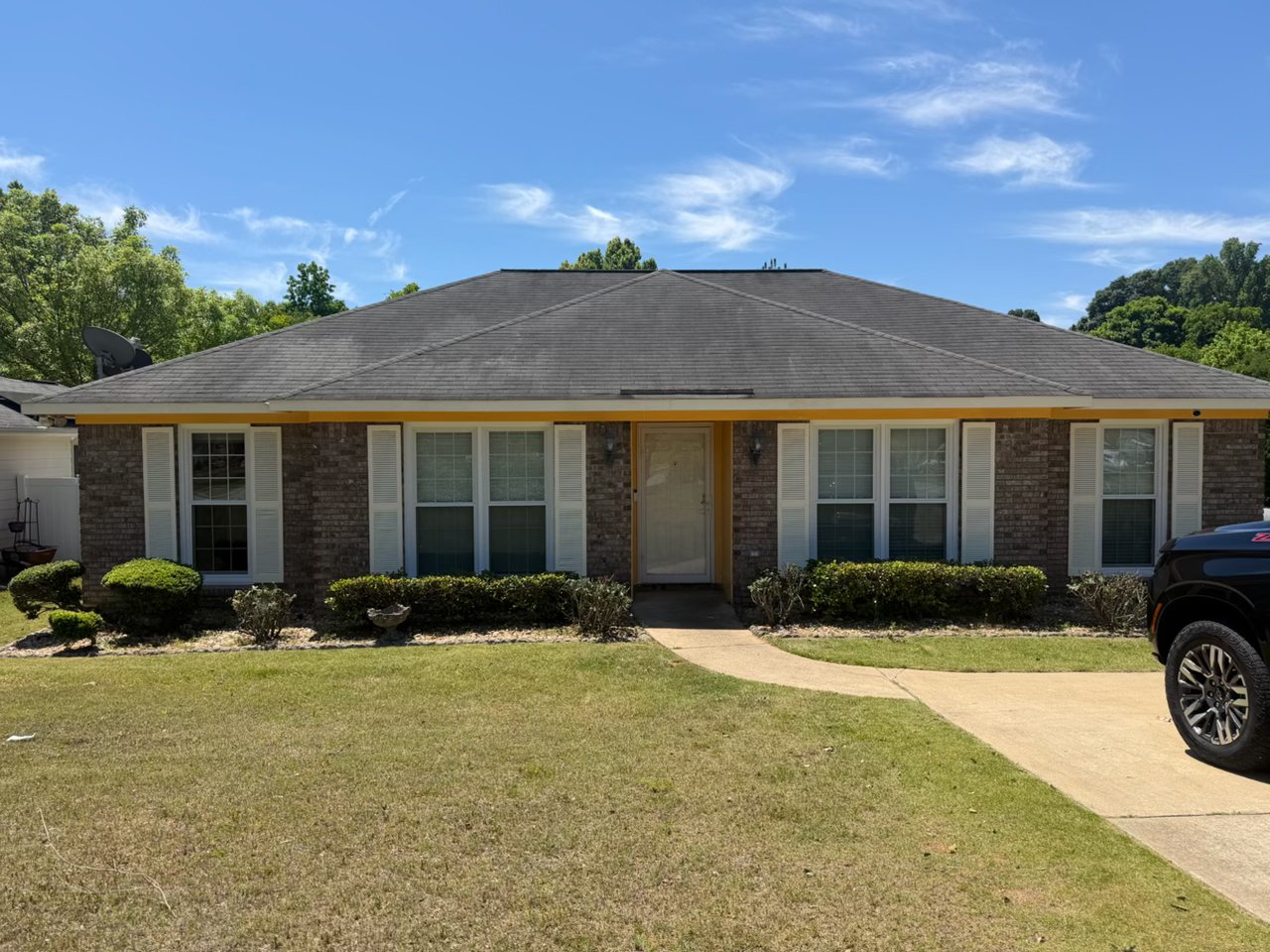 Columbus House: 5214 Kingsberry St