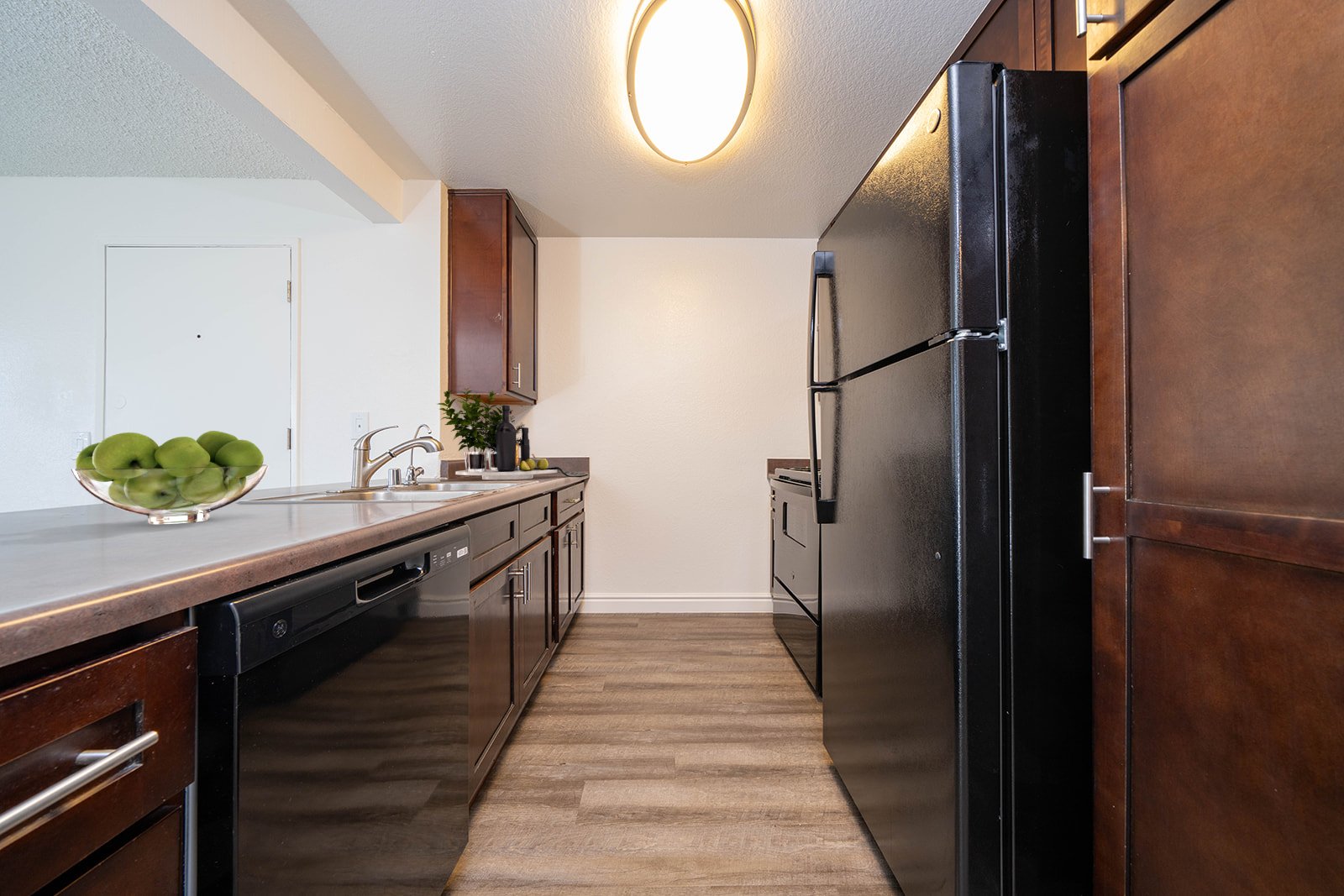 Vista Condo: 291 Weston Cir