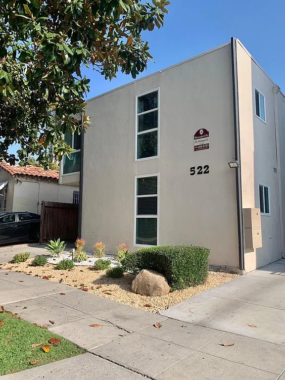 Los Angeles Apartment: 522 N Sweetzer Ave