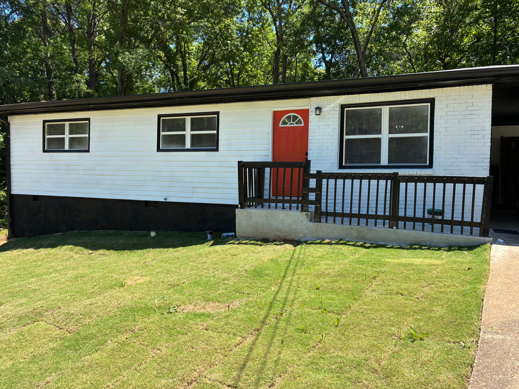 Covington House: 6109 oakwood cir sw