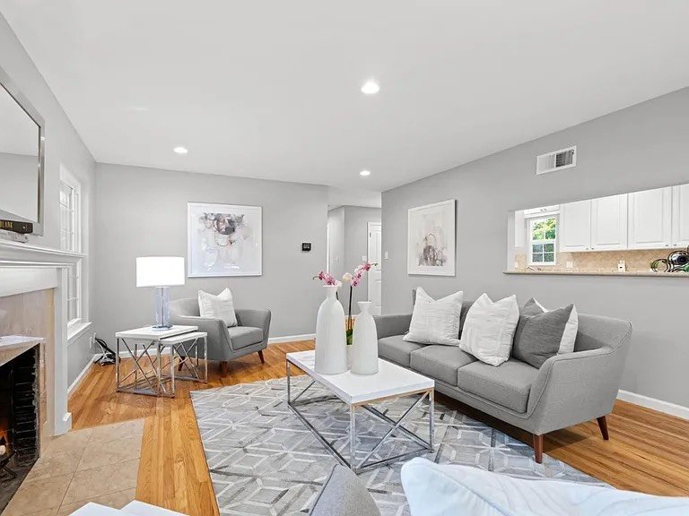 Mountain View House: 1515 Gilmore St, Mountain View, CA 94040