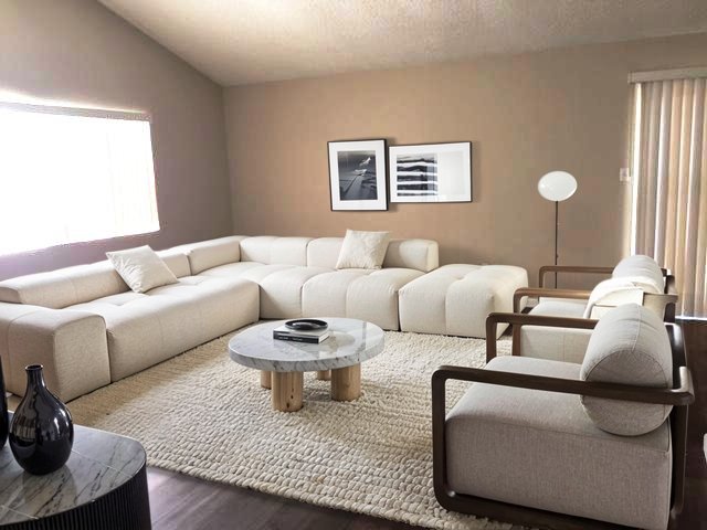 BAKERSFIELD House: 2308 MIRTO COURT