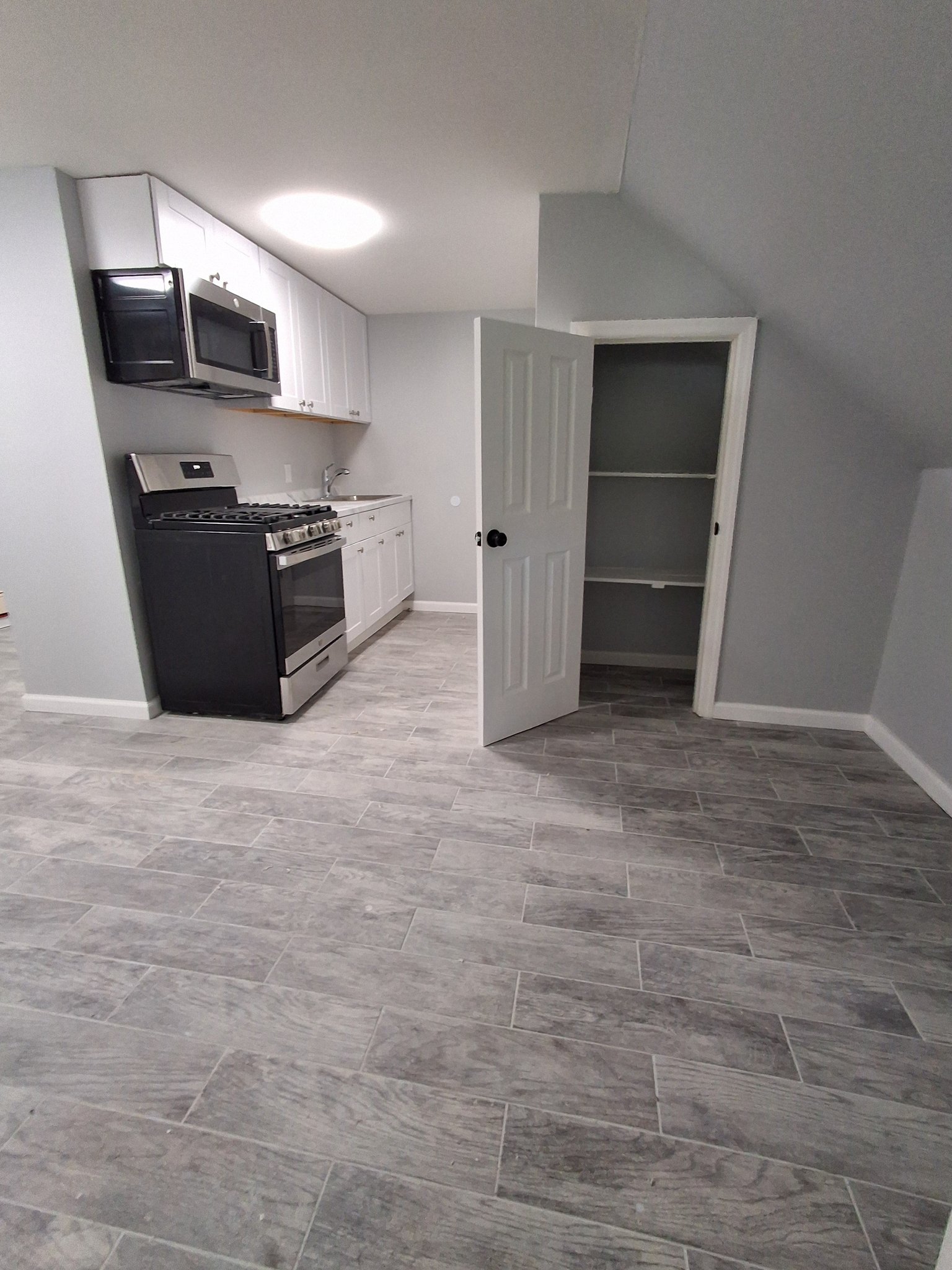 Newark Other: 77 Winans Ave