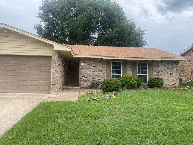 Watauga House: 6017 Hillcrest Dr